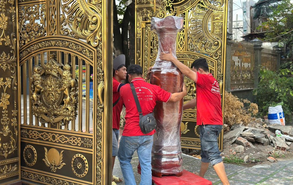 Vận chuyển cẩn thận, giao hàng đúng giờ